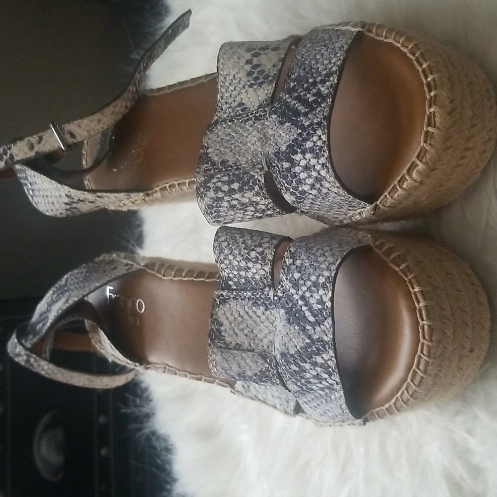 Brand new Franco Sarto snake print size 10
